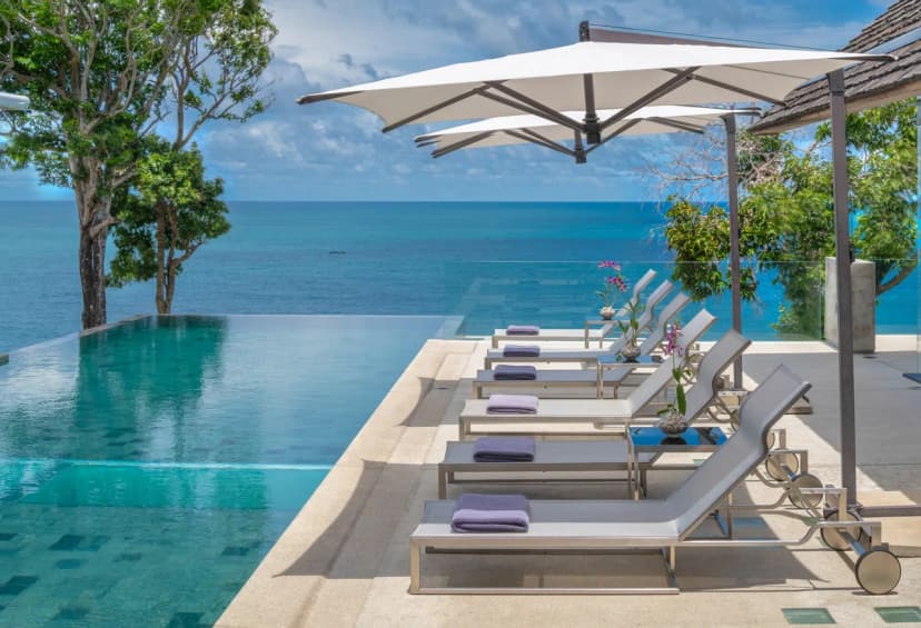 Sophisticated Villa With Spectacular Surroundings