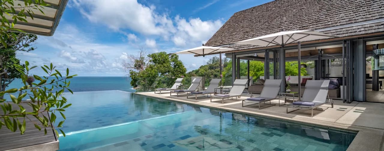 Sophisticated Villa With Spectacular Surroundings photo 2