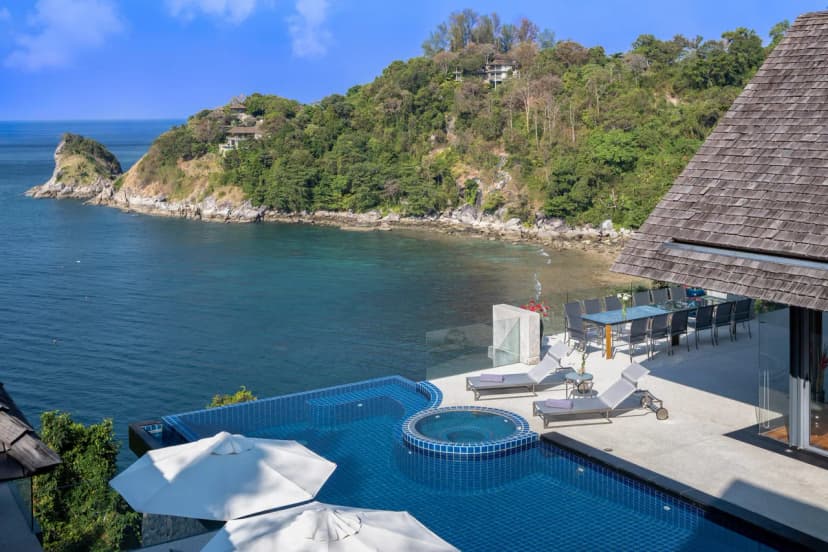 Oceanside Villa With a Powerful Blend of Comfort and Serenity