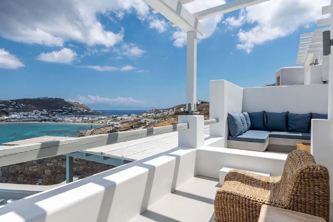 Modern Gem Located In Mykonos' Most Beautiful Location photo 2