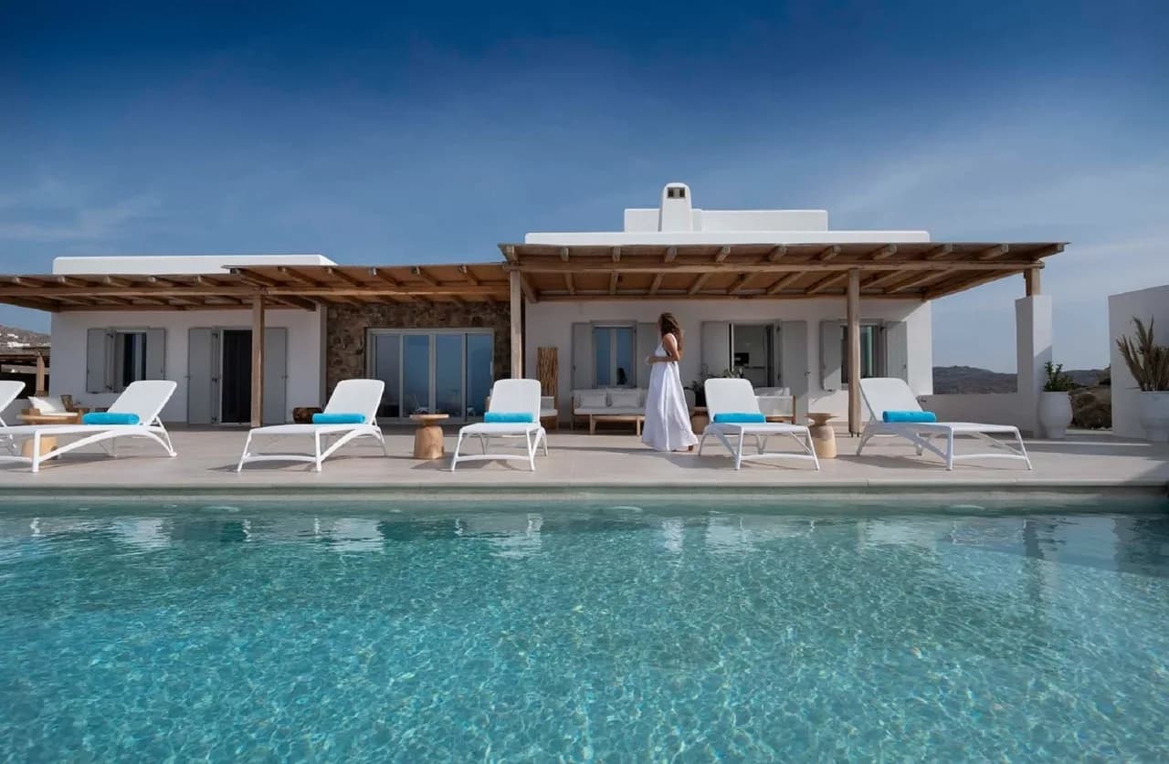 Gorgeous Mykonos Village With Exclusive Features For A Truly Relaxing Vacation photo 3