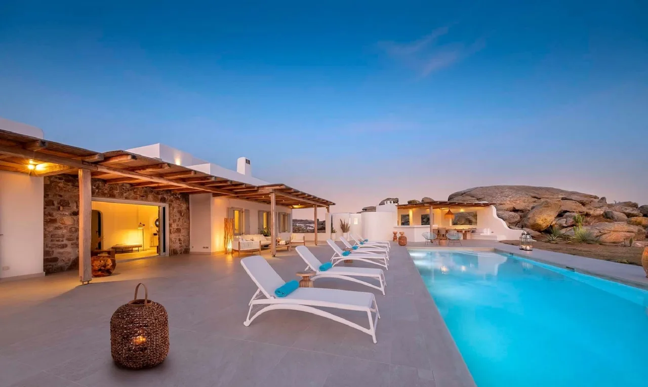 Gorgeous Mykonos Village With Exclusive Features For A Truly Relaxing Vacation photo 4