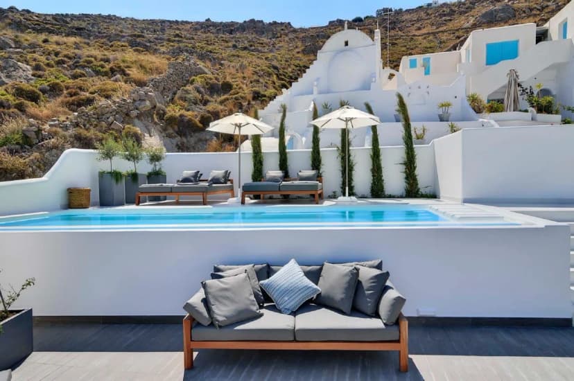 Luxury Summer Dream Only A Few Steps away From Psarou Beach