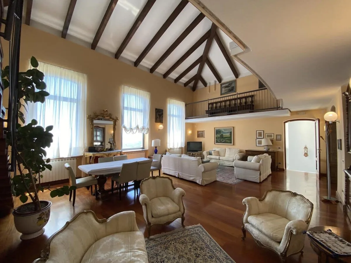 Villa with excellent location and wonderful views photo 4