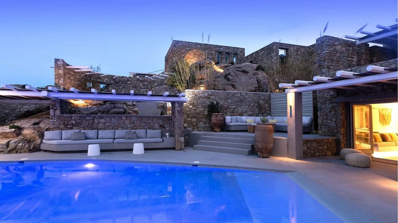Unforgettable Greek Island Vacation Home With Sophisticated Interiors photo 3