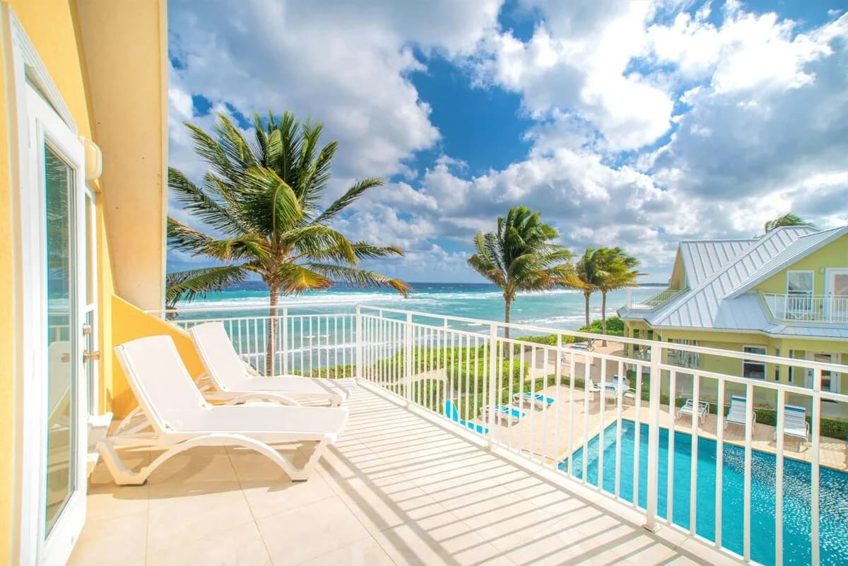 Ocean View Three Bedroom Retreat in Cayman photo 2