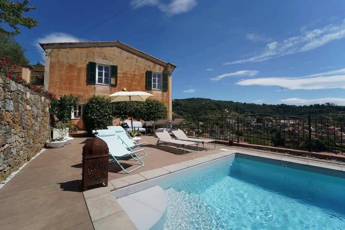Perfect getaway villa with excellent amenities photo 2