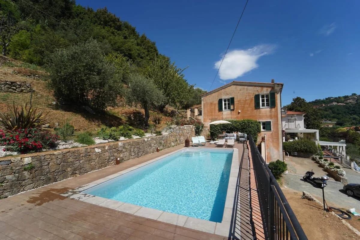 Perfect getaway villa with excellent amenities photo 3