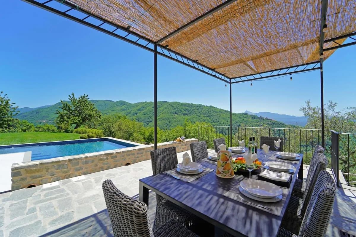 Charming Restored Farmhouse With Ample Spaces To Relax photo 2