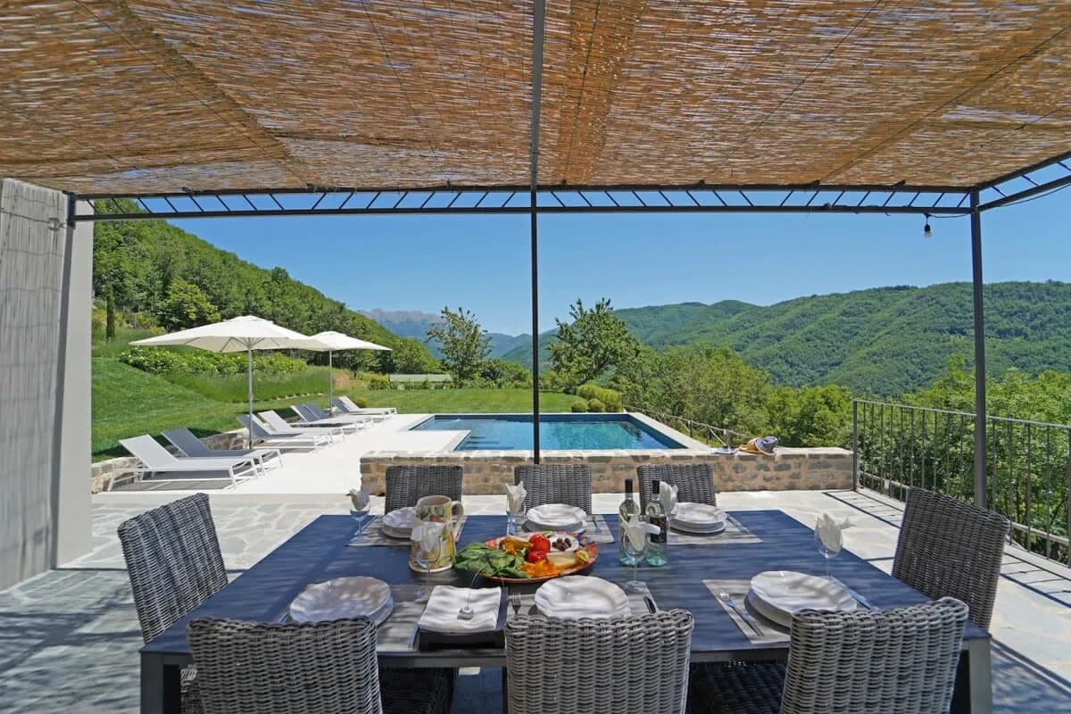Charming Restored Farmhouse With Ample Spaces To Relax photo 3