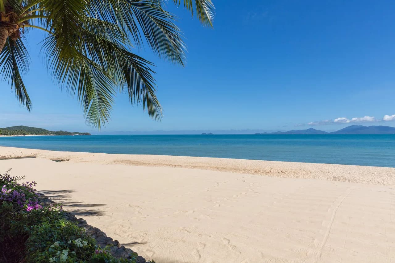 OCEANFRONT VILLA WITH ELEGANT THAI AESTHETIC photo 2