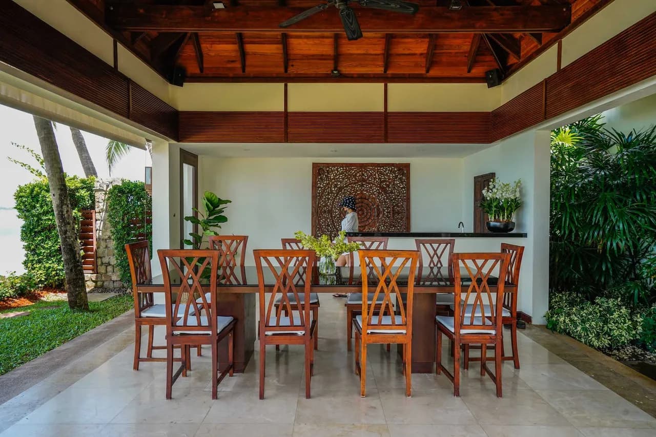 IMPRESSIVE VILLA ON THE BEACH WITH THAI TRADITIONAL FURNISHING photo 5