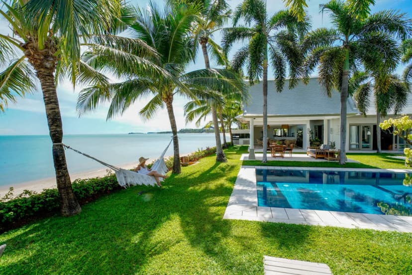 Stunning Beachfront Villa With Spacious Grounds