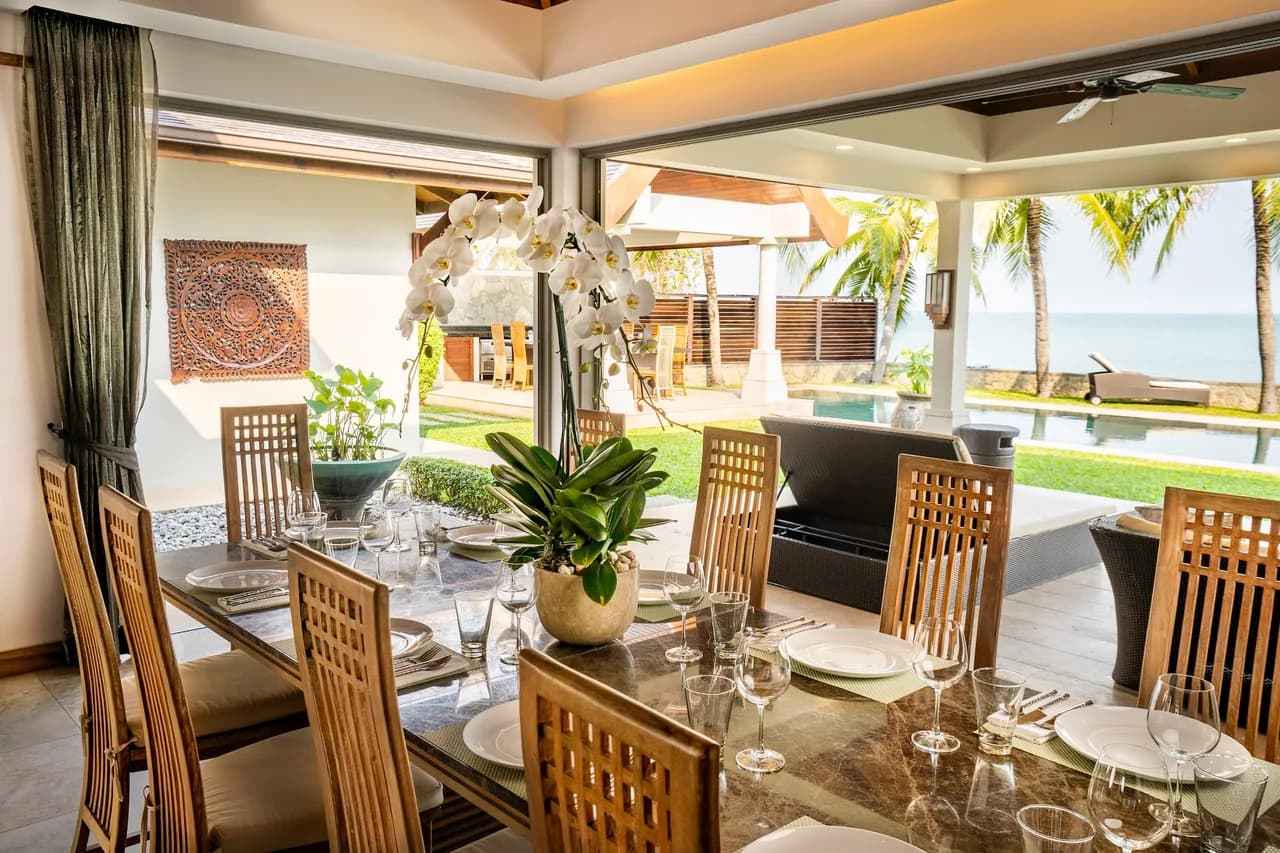 CONTEMPORARY THAI BEACHFRONT VILLA photo 3