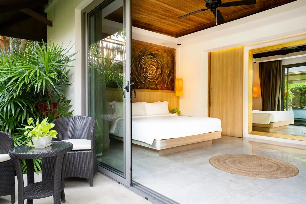 CONTEMPORARY THAI BEACHFRONT VILLA photo 5