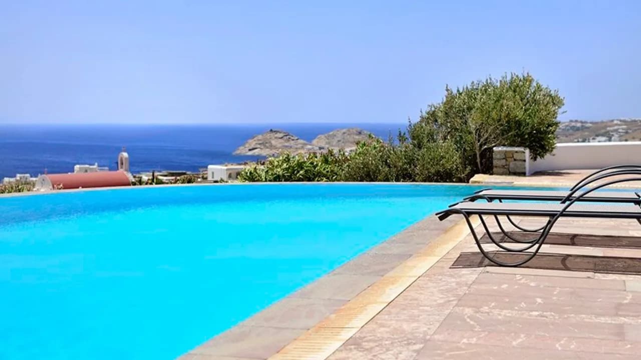 Amazing Villa With Superb Exterior And Cycladic Scenery photo 4