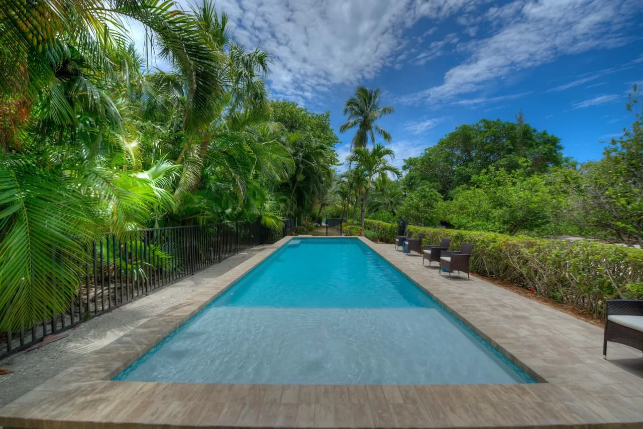 Waterfront Villa with Private Dock in Southwest Florida Coast photo 4
