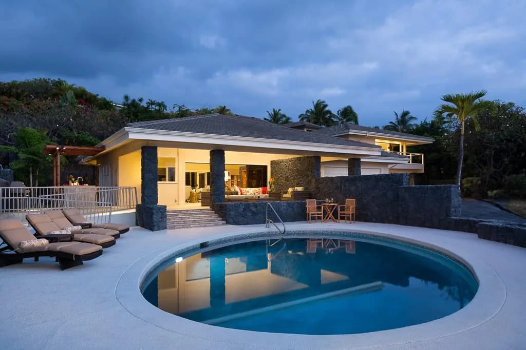 Ocean View Five Bedroom Villa in Big Island