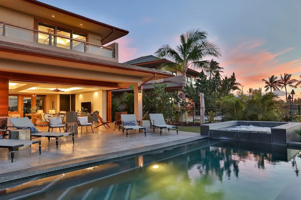 Golf Course View Villa in Big Island photo 3