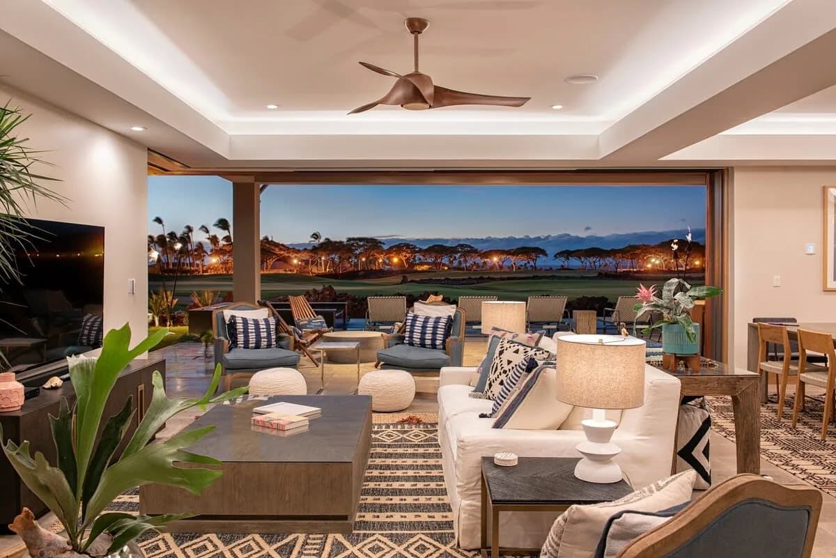Golf Course View Villa in Big Island photo 5