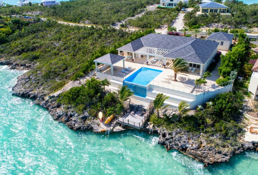 Oceanfront Five Bedroom Villa in Providenciales