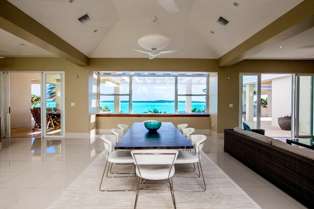 Oceanfront Villa with Pool in Providenciales photo 2