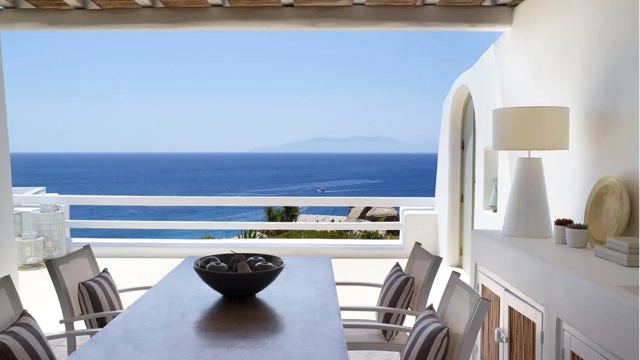 Extraordinary Villa Near The Famous Paraga Beach photo 4
