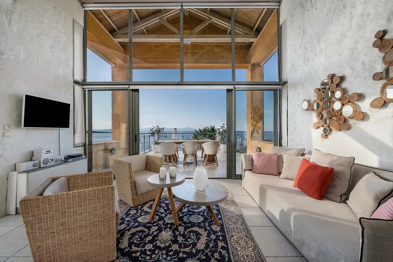 Luxury Villa Situated On The Highest Hill Of Akrotiri photo 2