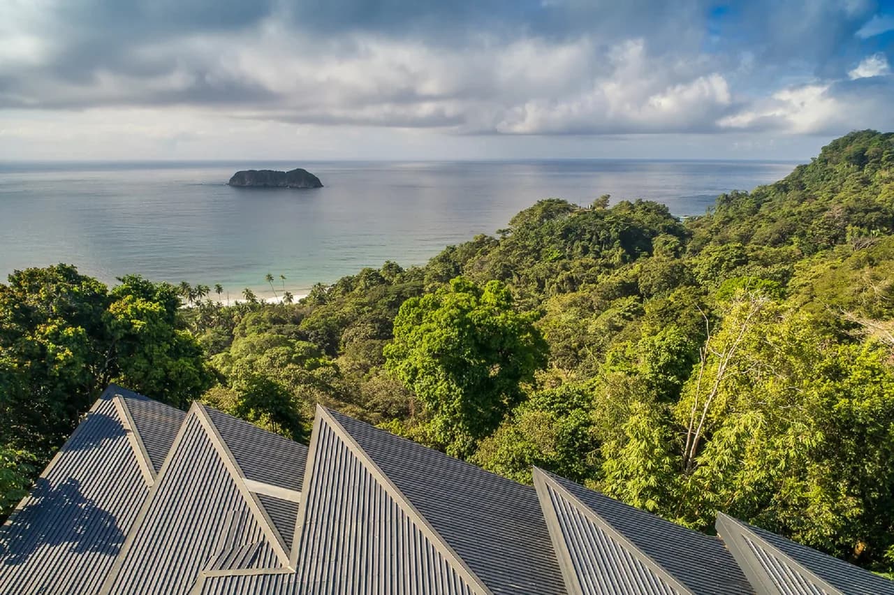 Exotic Private Luxury Villa With Pristine Landscape photo 4