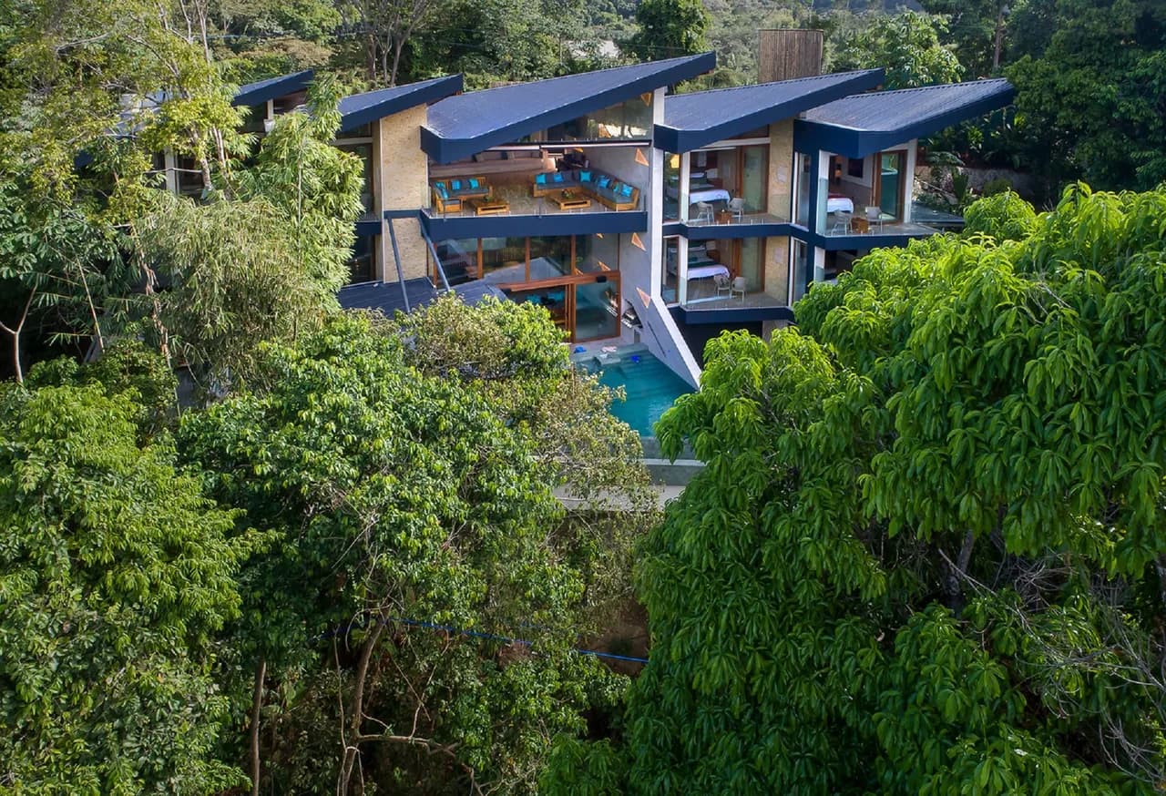 Exotic Private Luxury Villa With Pristine Landscape photo 5