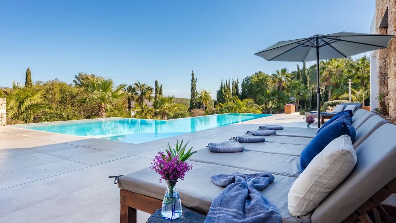 STUNNING LUXURIOUS SPANISH VILLA photo 4