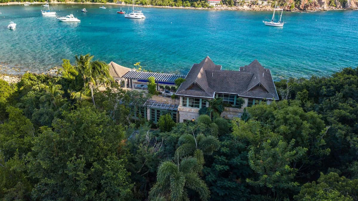 Oceanfront Pool Villa in St John photo 2