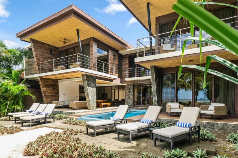Beachfront Villa with Ocean Views in Guanacaste