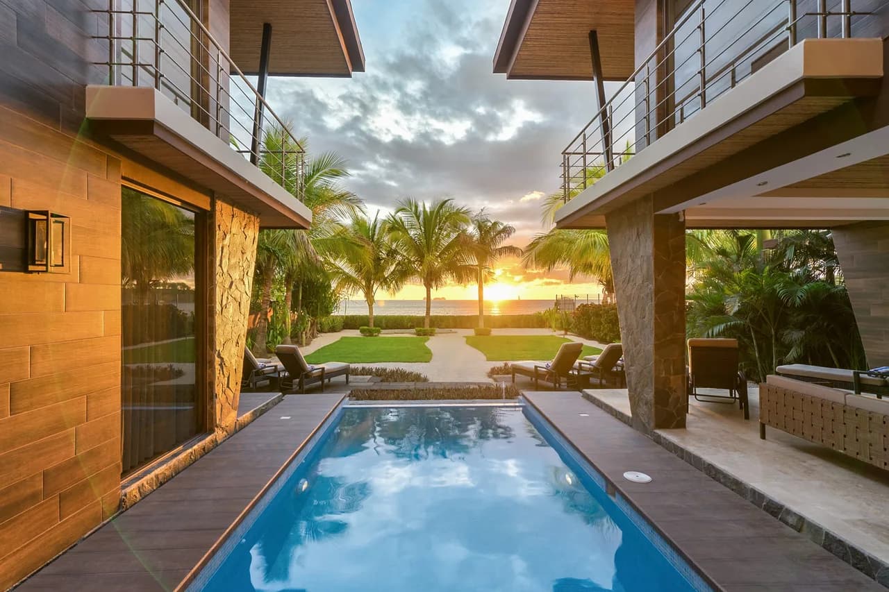 Beachfront Four Bedroom Villa in Guanacaste photo 2