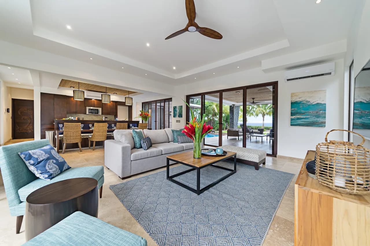 Beachfront Four Bedroom Villa in Guanacaste photo 3