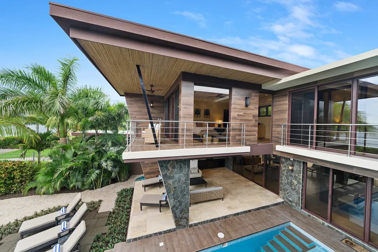Beachfront Four Bedroom Villa in Guanacaste photo 4