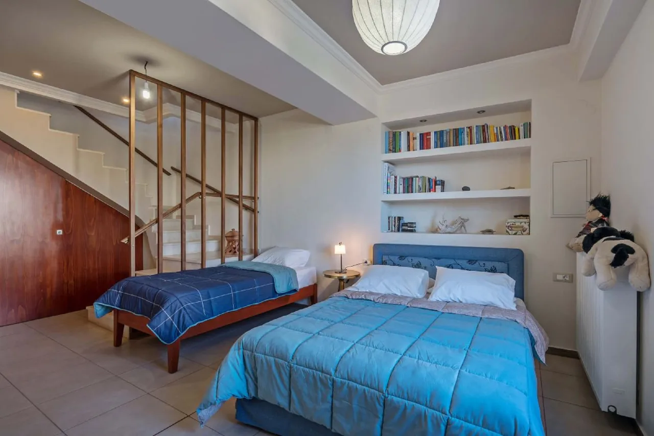 Dazzling Villa  On A Small Hill Overlooking The Bay Of Agia Pelagia photo 5