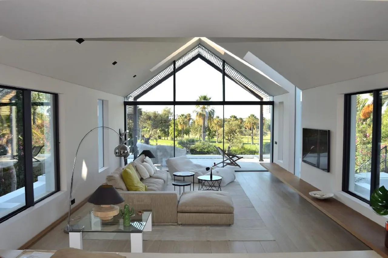 Phenomenal Holiday Villa In Prestigious Nueva Andalucía Golf Valley photo 5