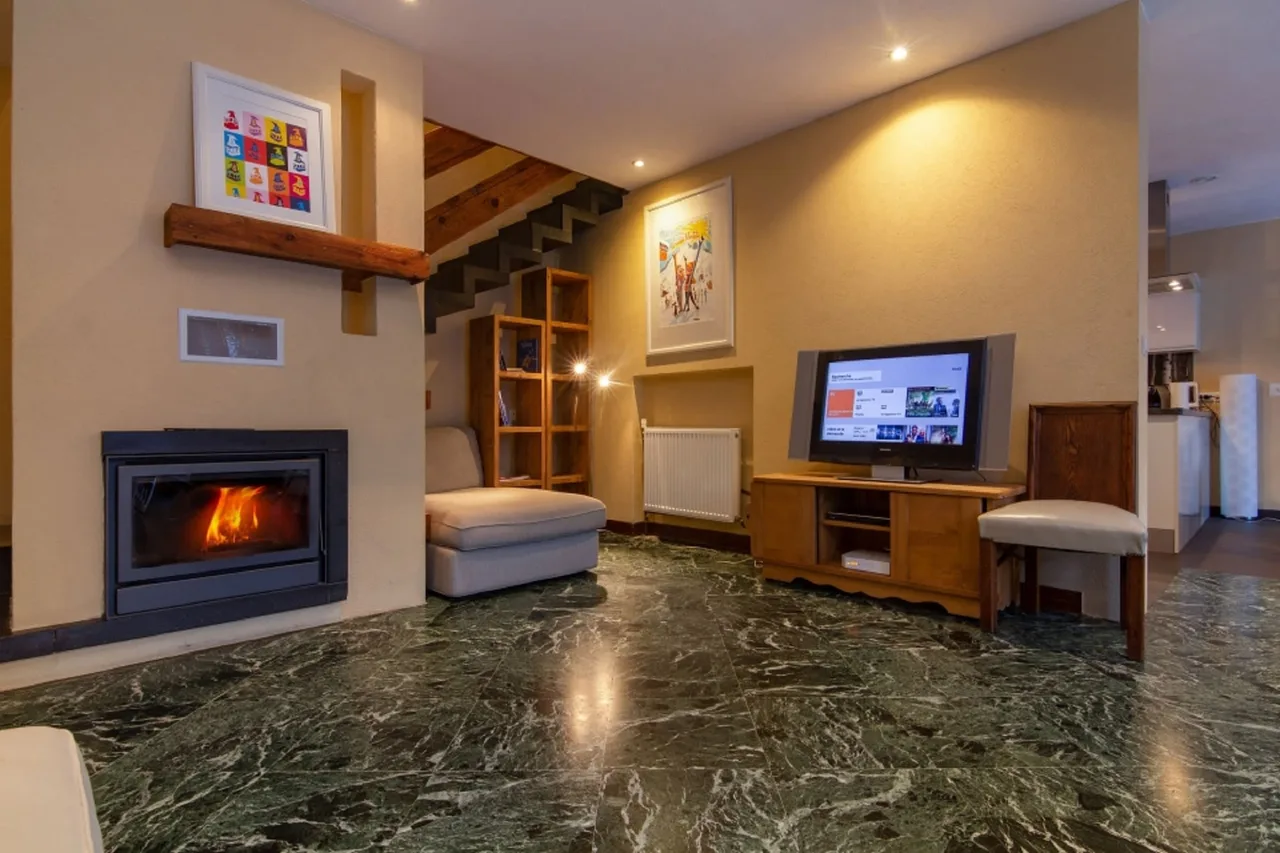Ambient Holiday Chalet With Magical Mountain Views photo 5