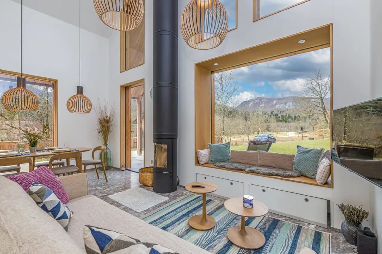 Amazing Spruce-wood Chalet In The Blissful Peace Of The Hills photo 2