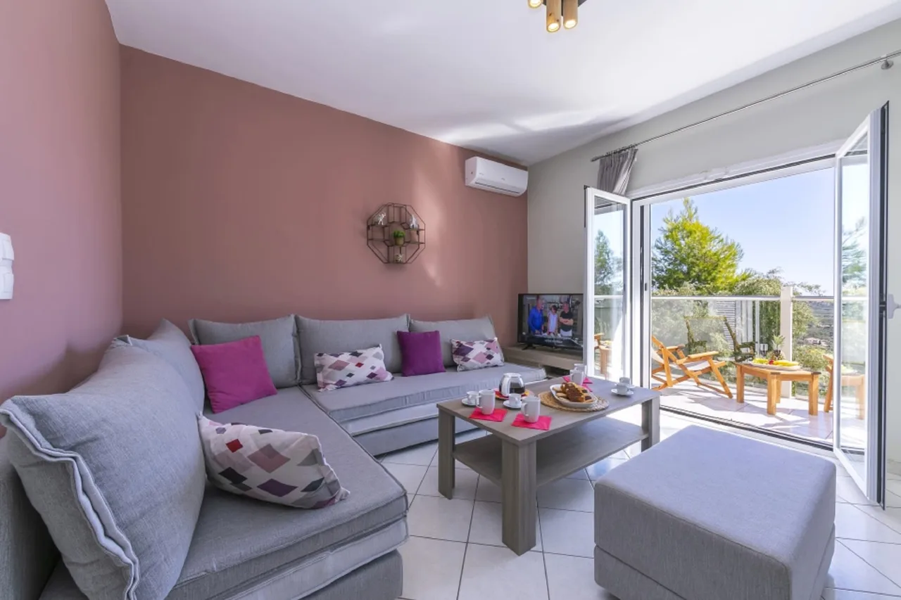 Amazing Holiday Villa Located Just Down The Coast From Kalamaki photo 5