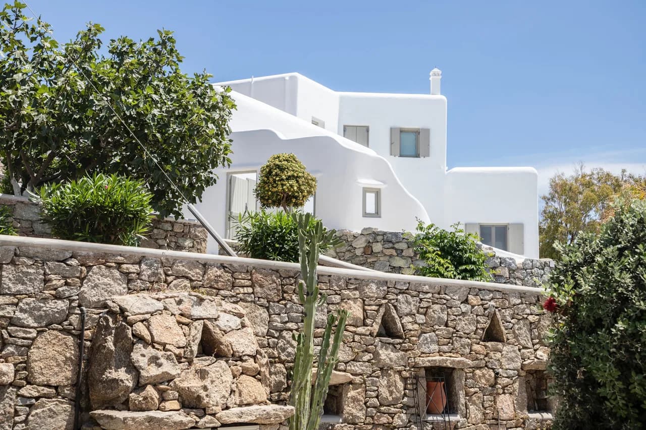 Luxurious Estate with Private Pool and Stunning Sea Views photo 5
