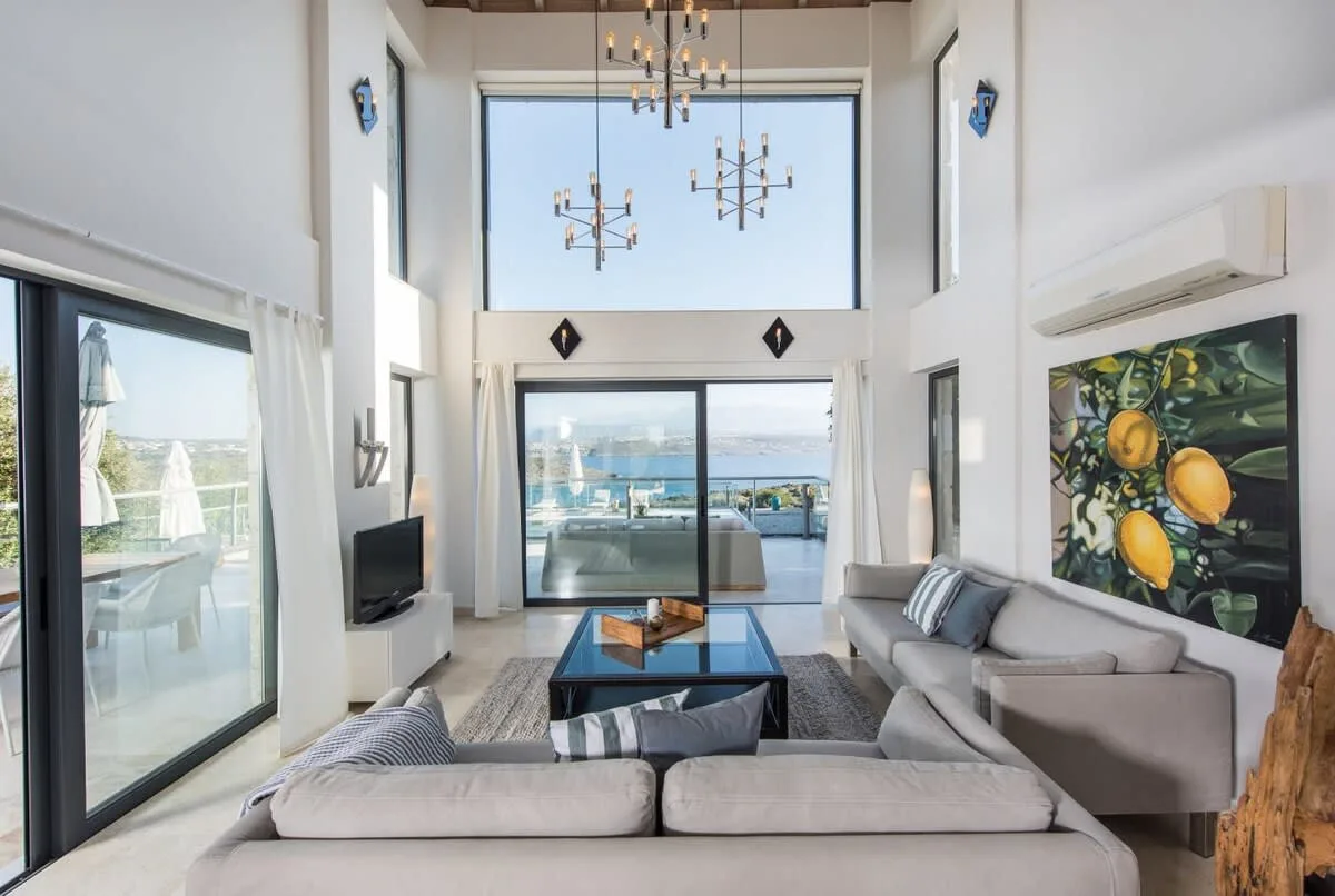 Stunning Sea Front Villa With Phenomenal Design