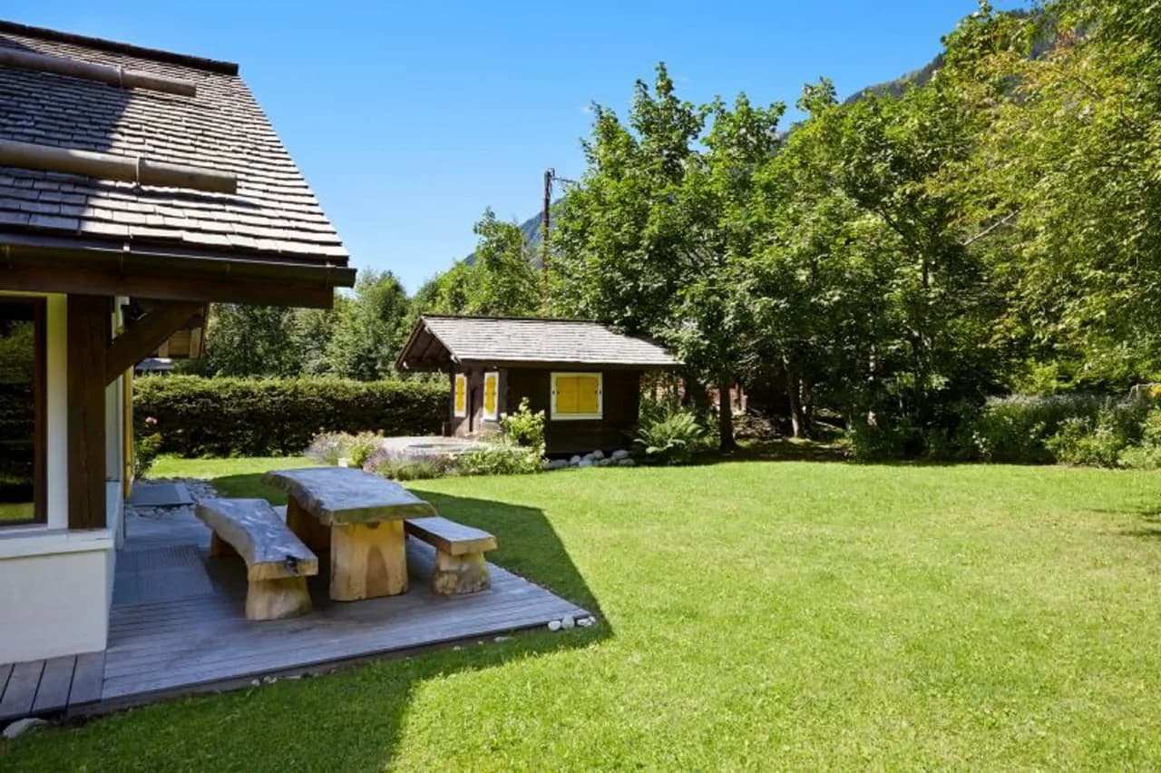 Unique Luxury 5-bedroom Chalet With Stunning Character photo 3
