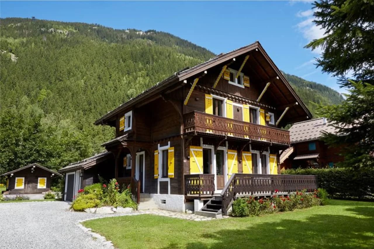 Unique Luxury 5-bedroom Chalet With Stunning Character photo 4