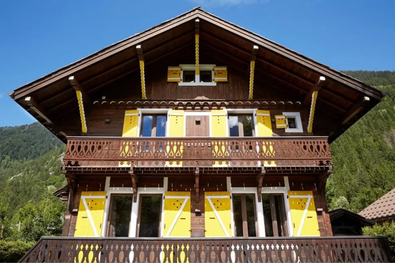 Unique Luxury 5-bedroom Chalet With Stunning Character photo 5