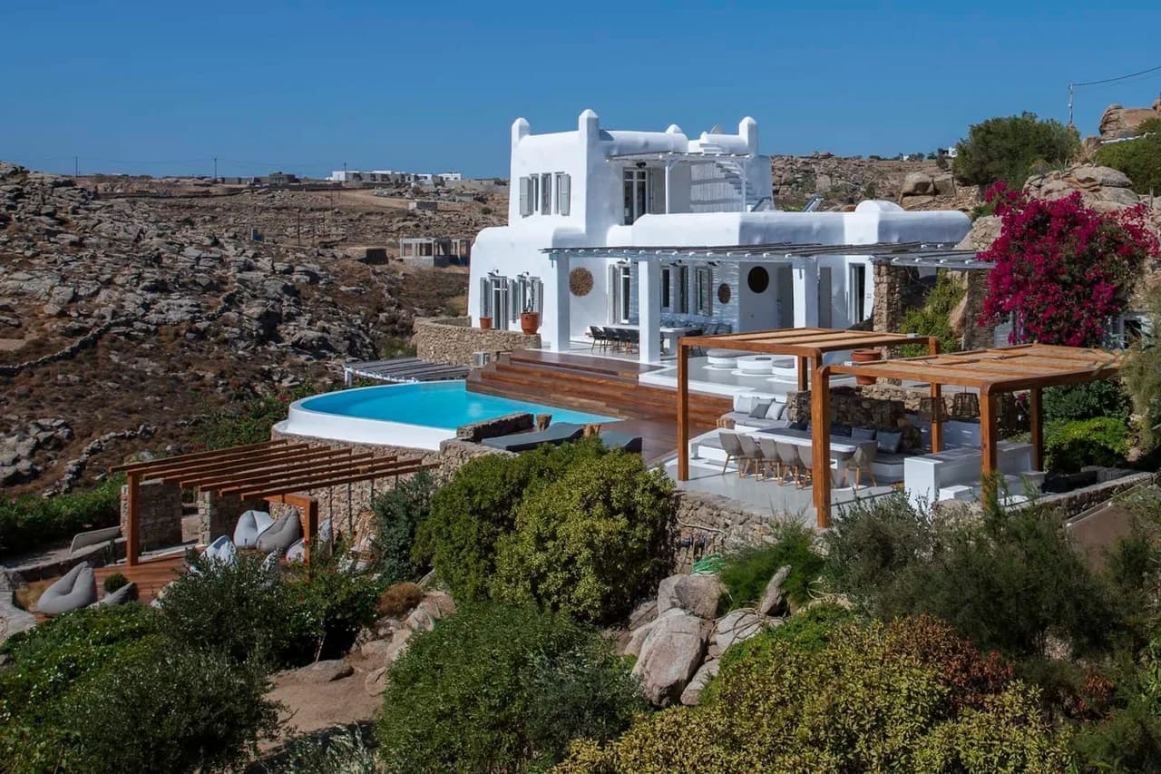Exceptional Luxury Mykonos Villa Few Steps Away From The Beach photo 3
