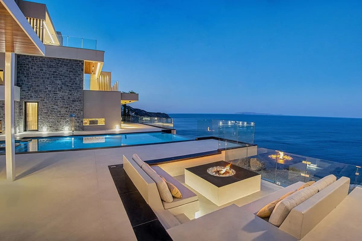 Trendy exclusive villa in the heart of Crete photo 2