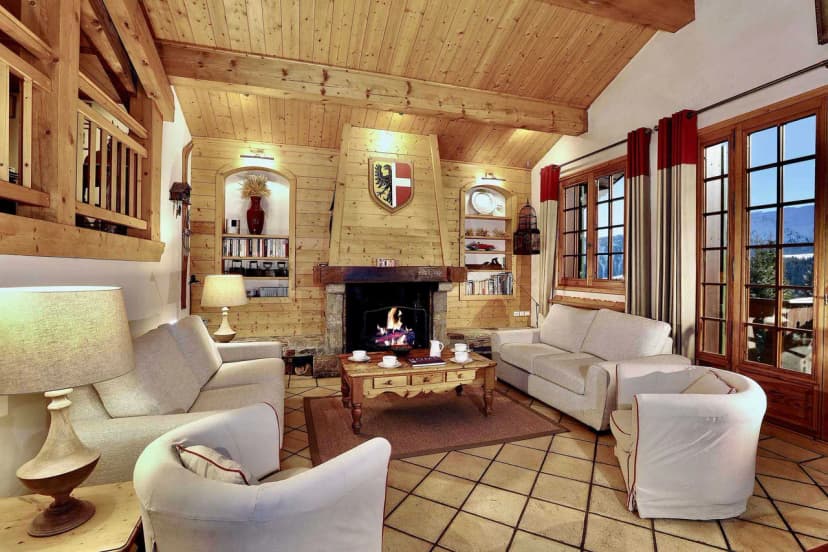 Traditional Chalet in the Heart of the Ski Area