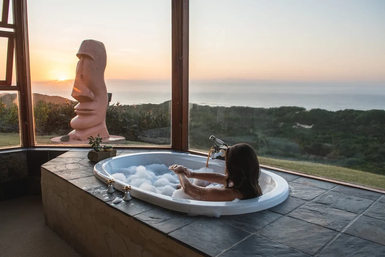 Nature-Inspired Luxury Villa With Heated Pool & Spectacular Ocean View photo 4